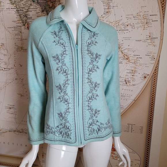Pendleton Sweaters - Pendleton 100% wool pale aqua zipper cardigan collar gray embroidery grandma XS